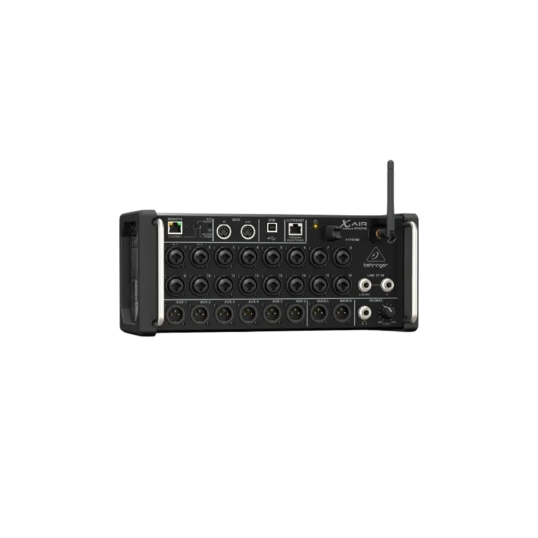 Behringer XR18