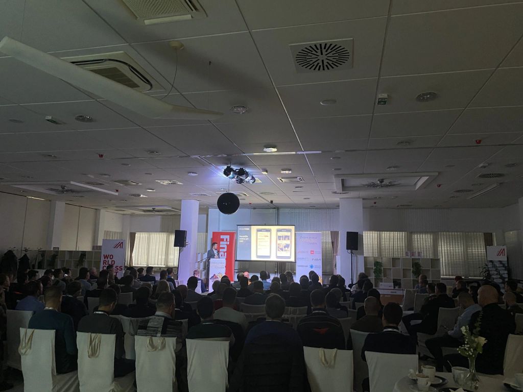 Časnik Finance - Ozvočenje konference